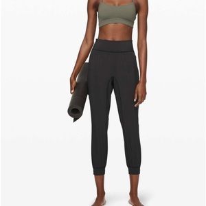 Lululemon Sun Setter Jogger